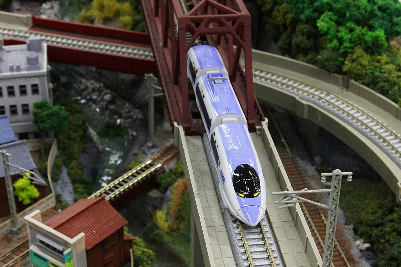 Rokuhan ST008-1 Z Shorty Series 500 Shinkansen 'Kodama' (Z Scale) 5 Rokuhan ST008-1 Z Shorty Series 500 Shinkansen 'Kodama' (Z Scale) - Image 3