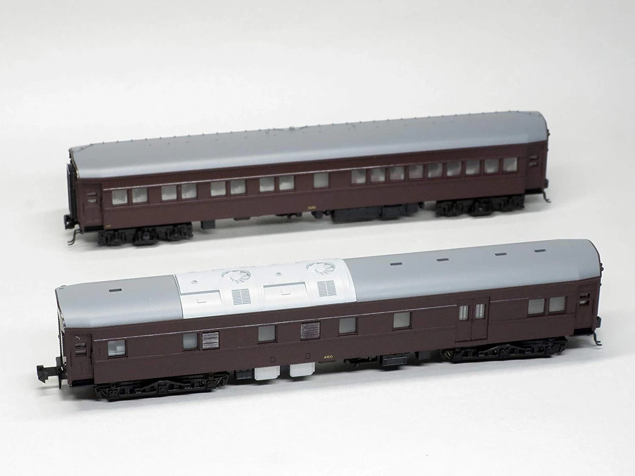Kato 10-418 Imperial Train Passenger Car 5 Cars Set (N Scale) 6 Kato 10-418 Imperial Train Passenger Car 5 Cars Set (N Scale) - Image 4